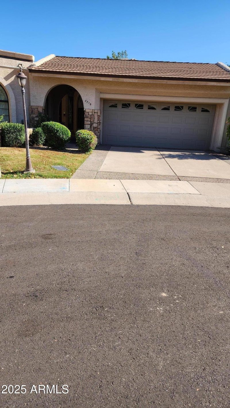 7716 Clinton St, Scottsdale, AZ 85260