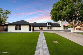 7716 John Cabot Rd, Glendale, AZ 85308