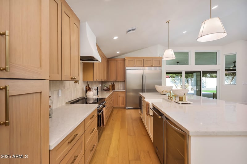 7716 John Cabot Rd, Glendale, AZ 85308