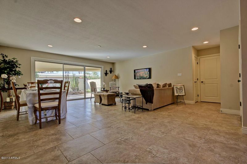 7717 E Rancho Vista Dr, Scottsdale, AZ 85251