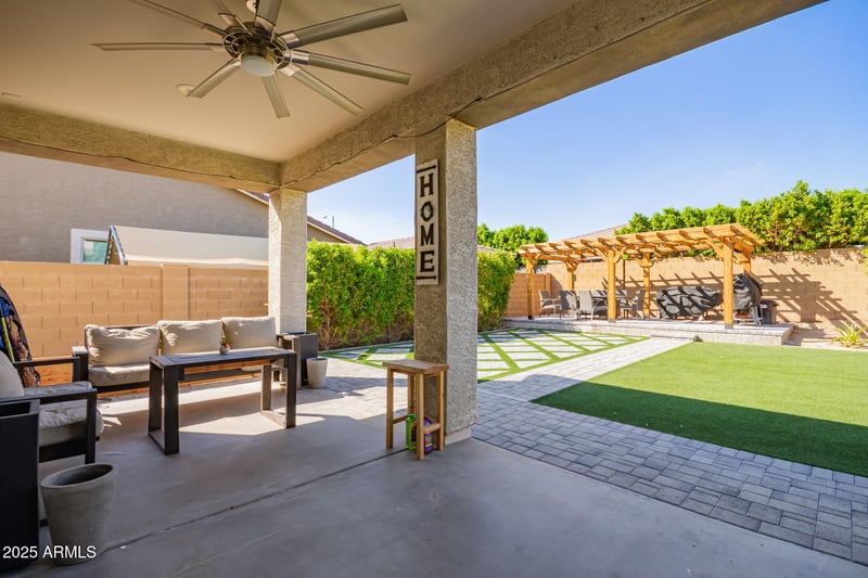 7718 Jones Ave, Phoenix, AZ 85043