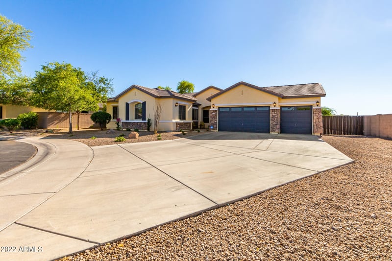 7718 N 85th Dr, Glendale, AZ 85305