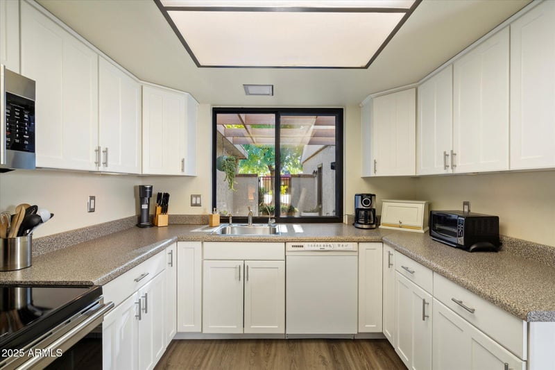 7718 Vista Dr, Scottsdale, AZ 85250