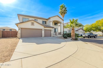 7719 Encinas Ln, Phoenix, AZ 85043