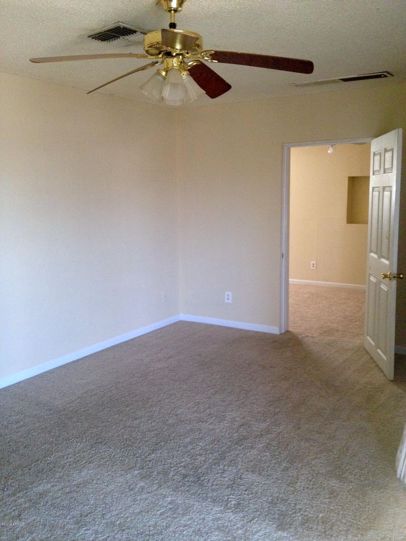 7719 W Mitchell Dr, Phoenix, AZ 85033