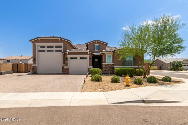 7719 W Odeum Ln, Phoenix, AZ 85043