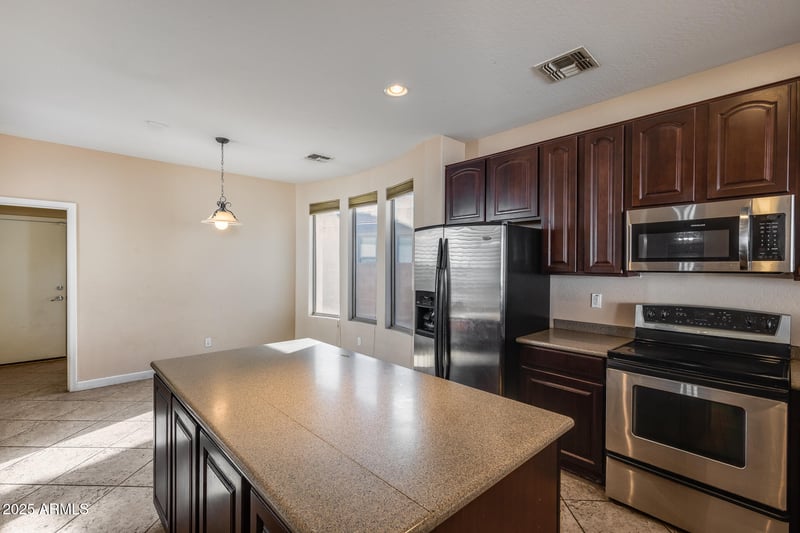 7720 22nd Ln, Phoenix, AZ 85041