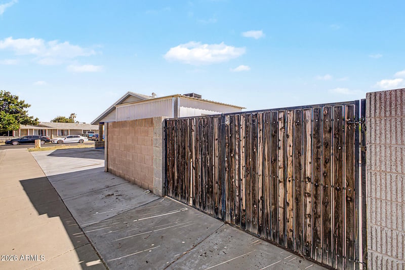 7720 W Earll Dr, Phoenix, AZ 85033