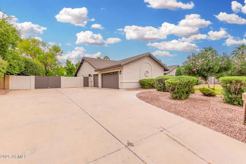 7722 Michigan Ave, Glendale, AZ 85308