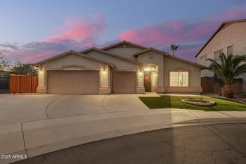 7724 Encinas Ln, Phoenix, AZ 85043