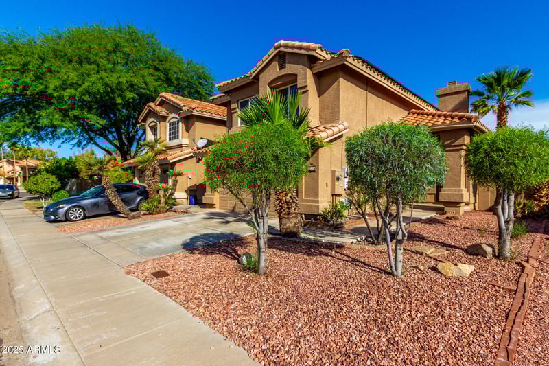 7724 Oraibi Dr, Glendale, AZ 85308