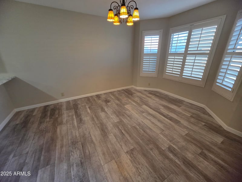 7724 Oraibi Dr, Glendale, AZ 85308