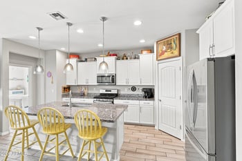 7724 S 23rd St, Phoenix, AZ 85042