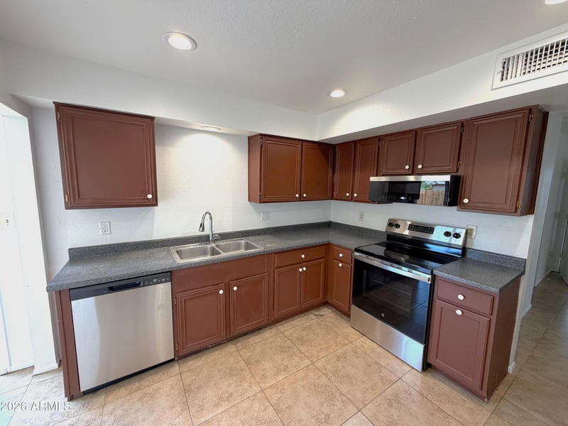 7724 W Pierson St, Phoenix, AZ 85033