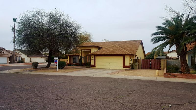 7724 W San Juan Ave, Glendale, AZ 85303