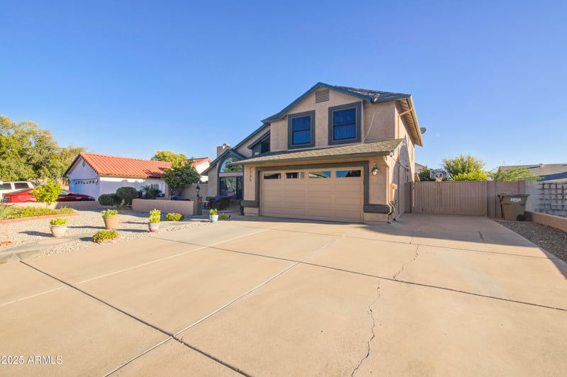 7725 Dreyfus Dr, Peoria, AZ 85381
