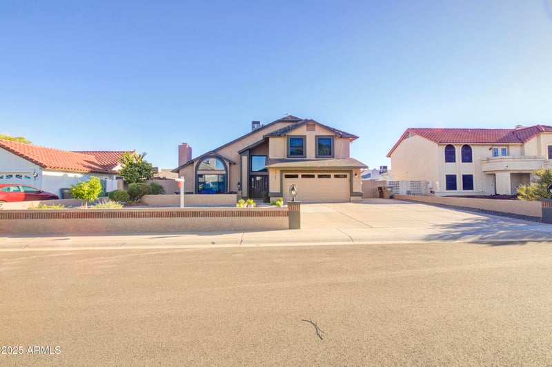 7725 Dreyfus Dr, Peoria, AZ 85381