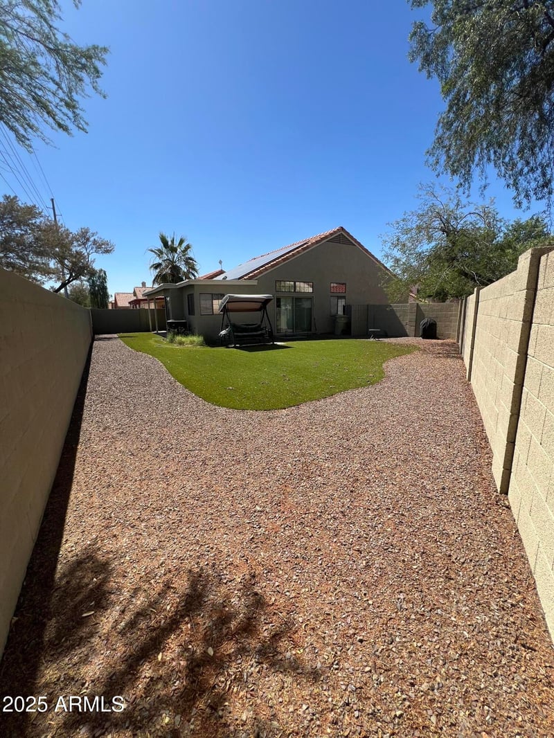 7725 Mcrae Way, Glendale, AZ 85308