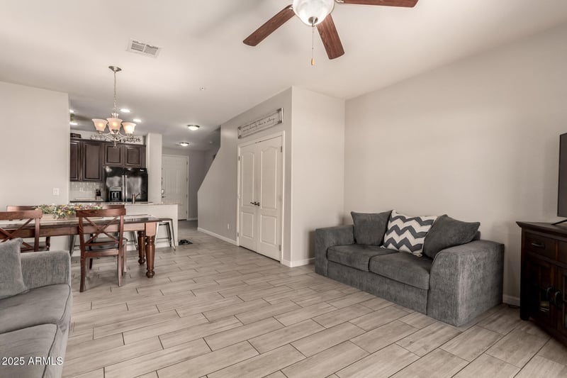7726 Baseline Rd #154, Mesa, AZ 85209