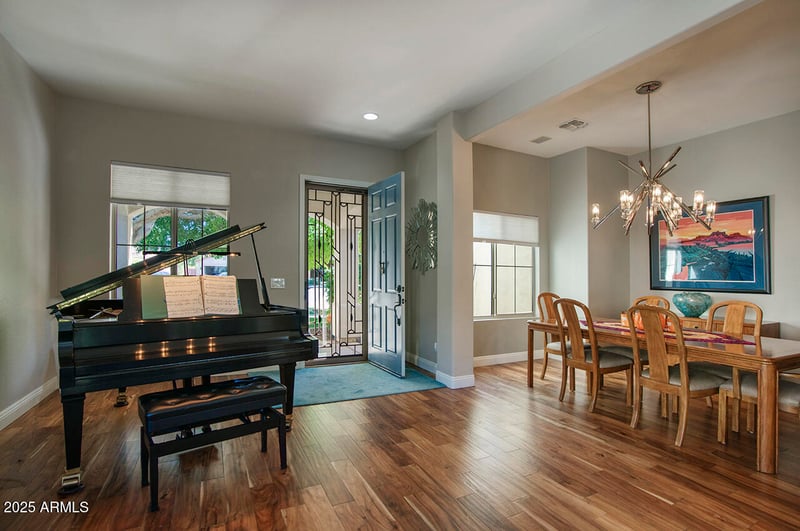 7726 El Camino Dr, Tempe, AZ 85284