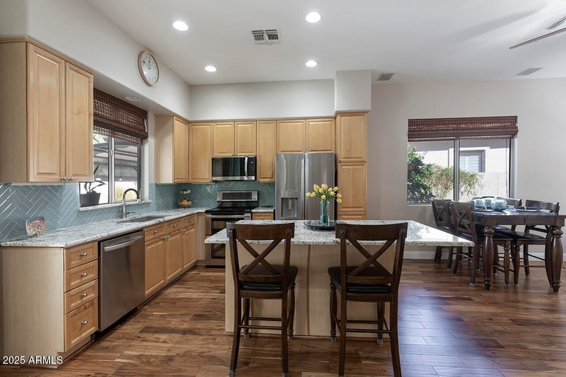 7726 El Camino Dr, Tempe, AZ 85284