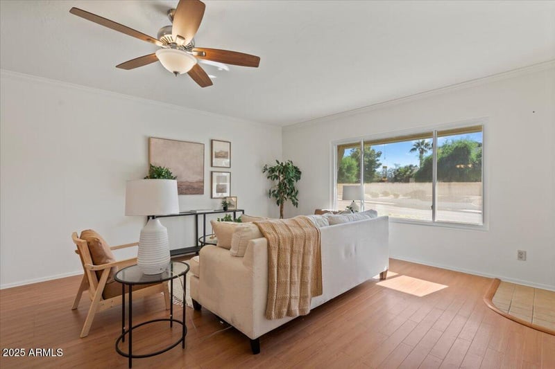 7726 Oak St, Scottsdale, AZ 85257