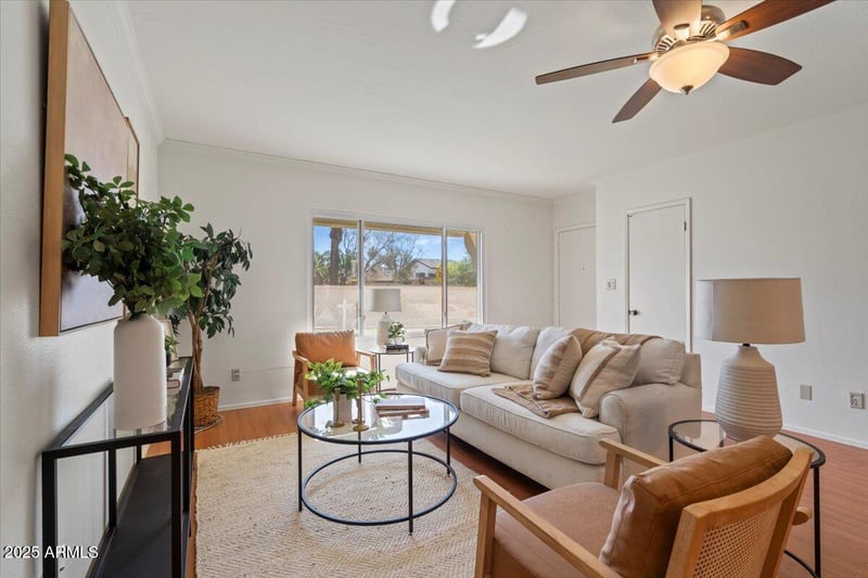 7726 Oak St, Scottsdale, AZ 85257