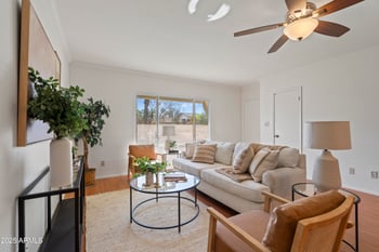 7726 Oak St, Scottsdale, AZ 85257