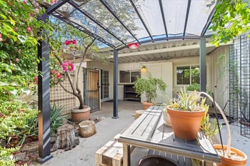 7726 Oak St, Scottsdale, AZ 85257