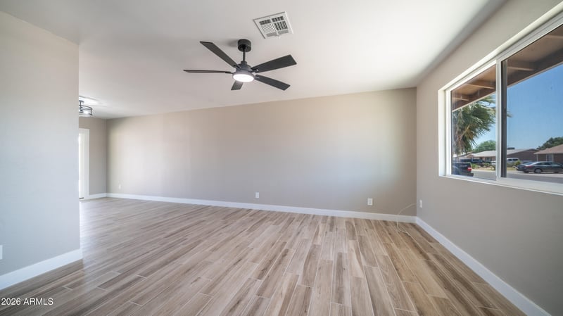 7727 W Earll Dr, Phoenix, AZ 85033