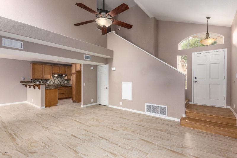 7728 W Oraibi Dr, Glendale, AZ 85308