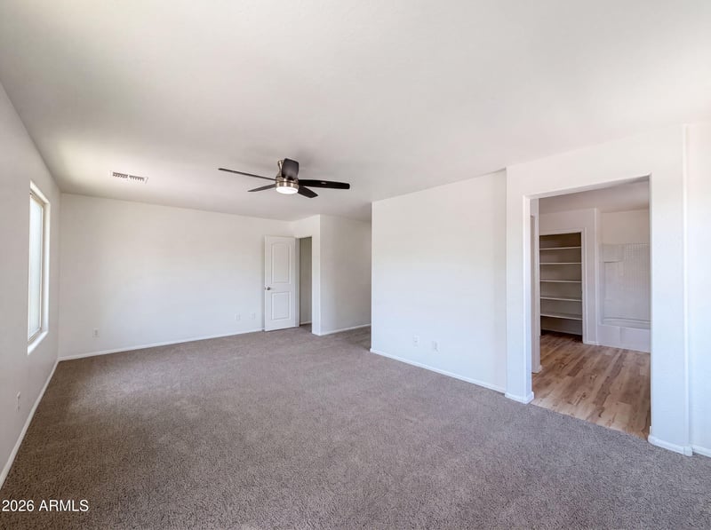 7730 W Giles Rd, Phoenix, AZ 85035