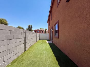 7730 Giles Rd, Phoenix, AZ 85035