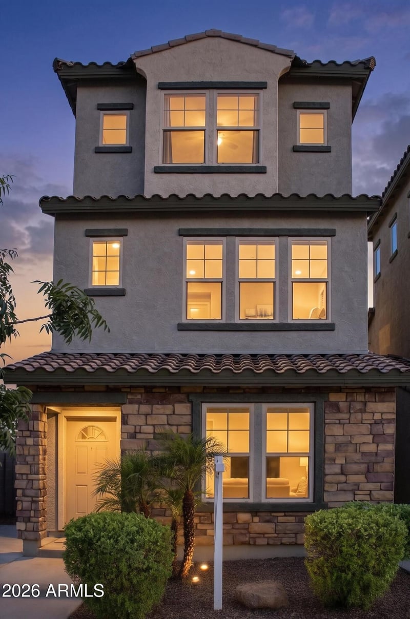 7731 Pipestone Pl, Phoenix, AZ 85035