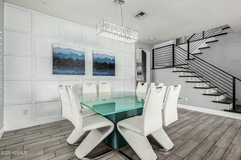 7732 Louise Dr, Peoria, AZ 85383