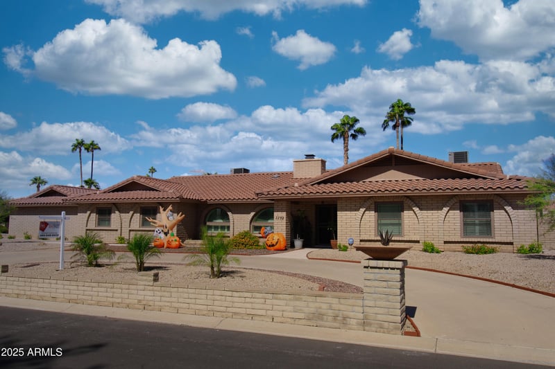 7732 Wagoner Rd, Glendale, AZ 85308