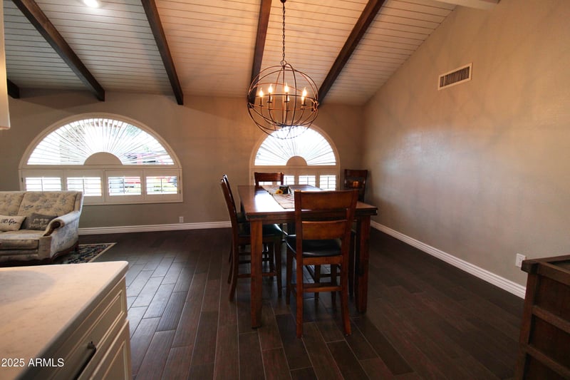 7732 Wagoner Rd, Glendale, AZ 85308