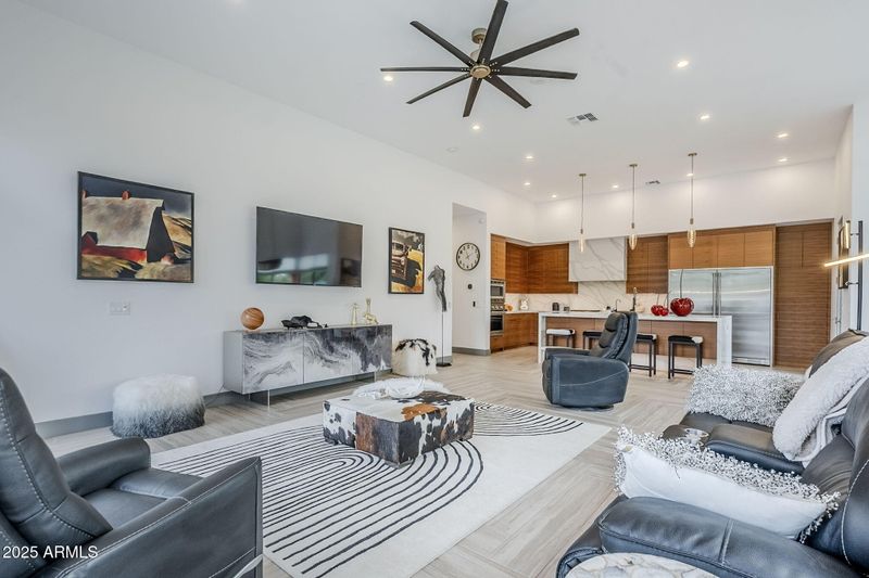 7734 N 3rd Ave, Phoenix, AZ 85021