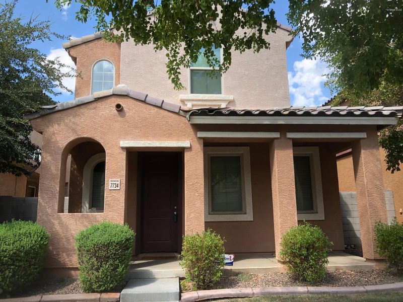 7734 W Giles Rd, Phoenix, AZ 85035