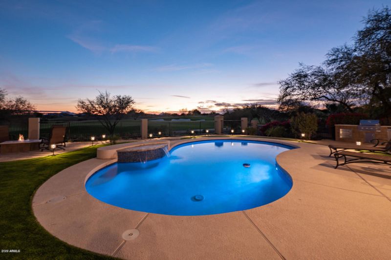 7737 E Hartford Dr, Scottsdale, AZ 85255