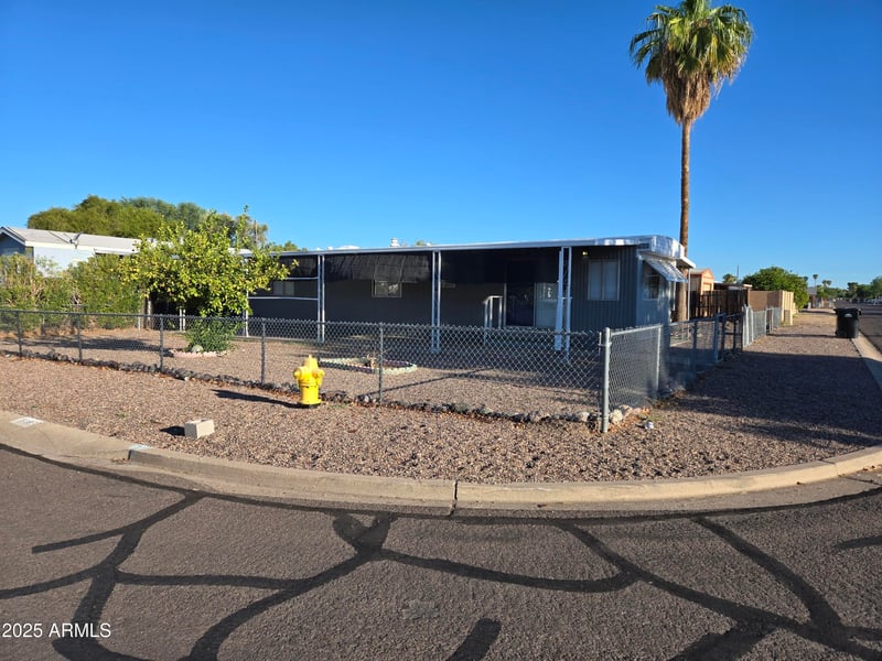 7738 Hampton Ave, Mesa, AZ 85209