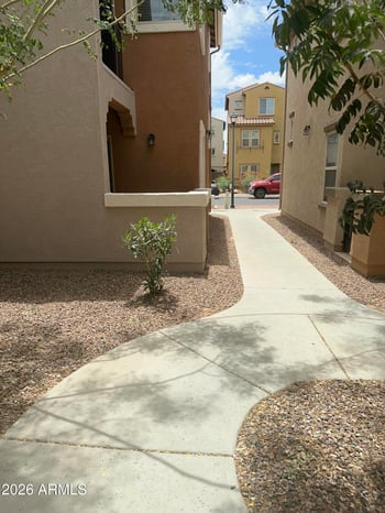 7738 Pipestone Pl, Phoenix, AZ 85035