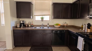 7738 Pipestone Pl, Phoenix, AZ 85035