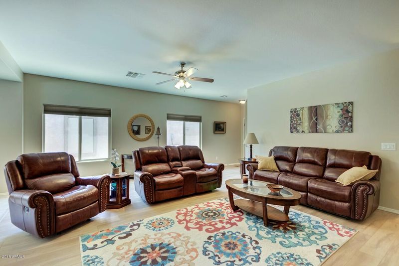 774 E Canyon Rock Rd, San Tan Valley, AZ 85143