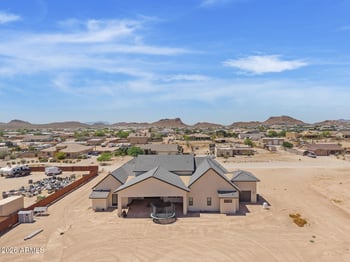 774 W Silverdale Rd, San Tan Valley, AZ 85143
