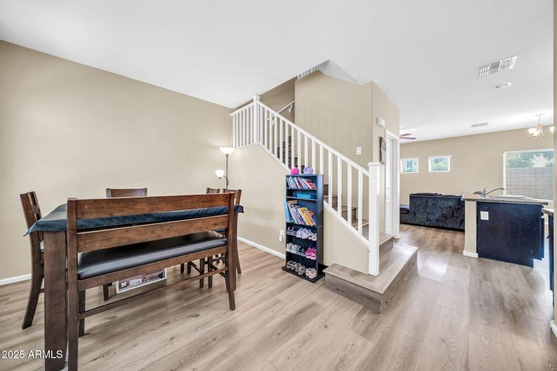 7741 W Giles Rd, Phoenix, AZ 85035