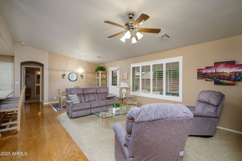 7744 Navarro Ave, Mesa, AZ 85209