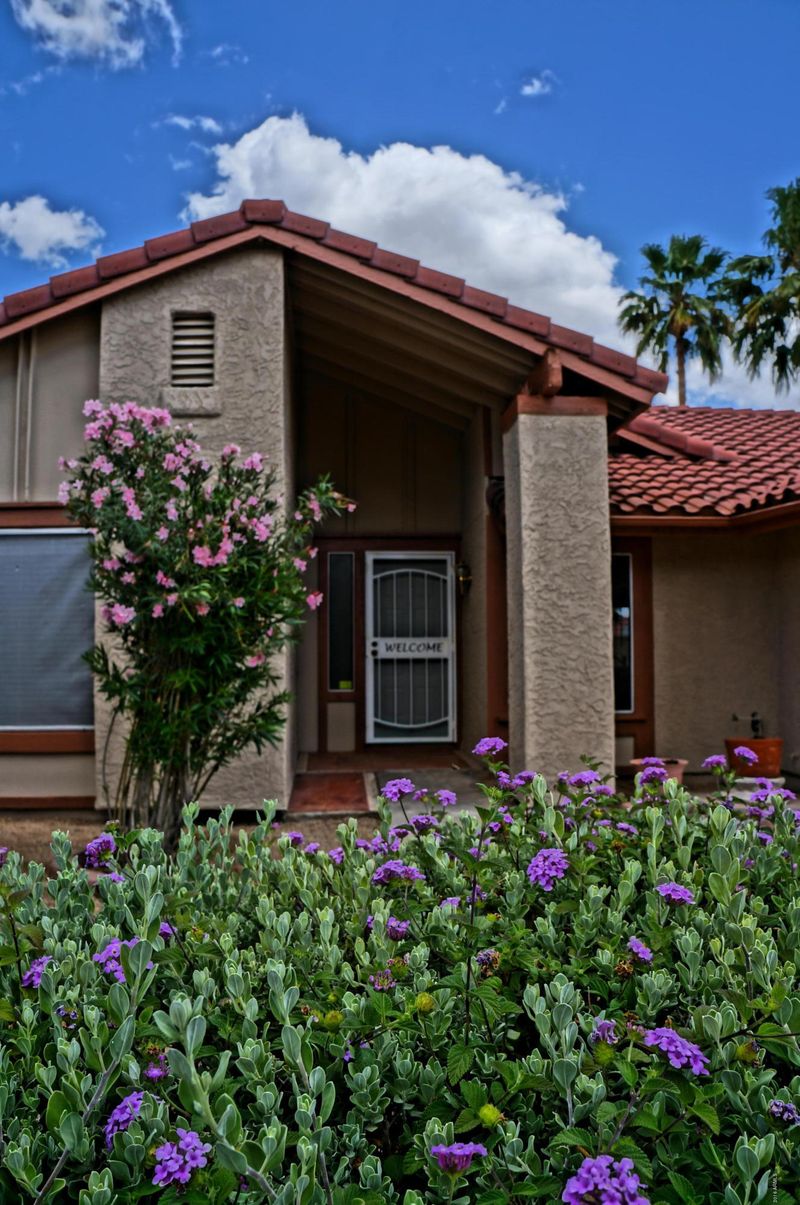 7744 W Canterbury Dr, Peoria, AZ 85345
