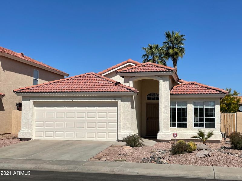 7744 W Julie Dr, Glendale, AZ 85308