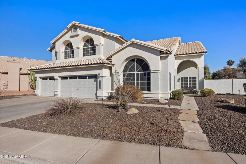 7744 Wescott Dr, Glendale, AZ 85308